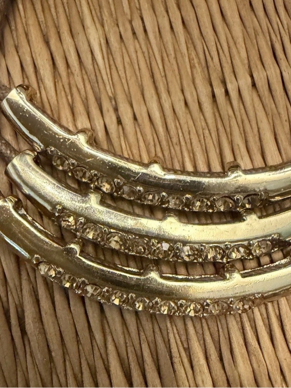NWT Chico’s Gold Crystal Accent Bracelet
